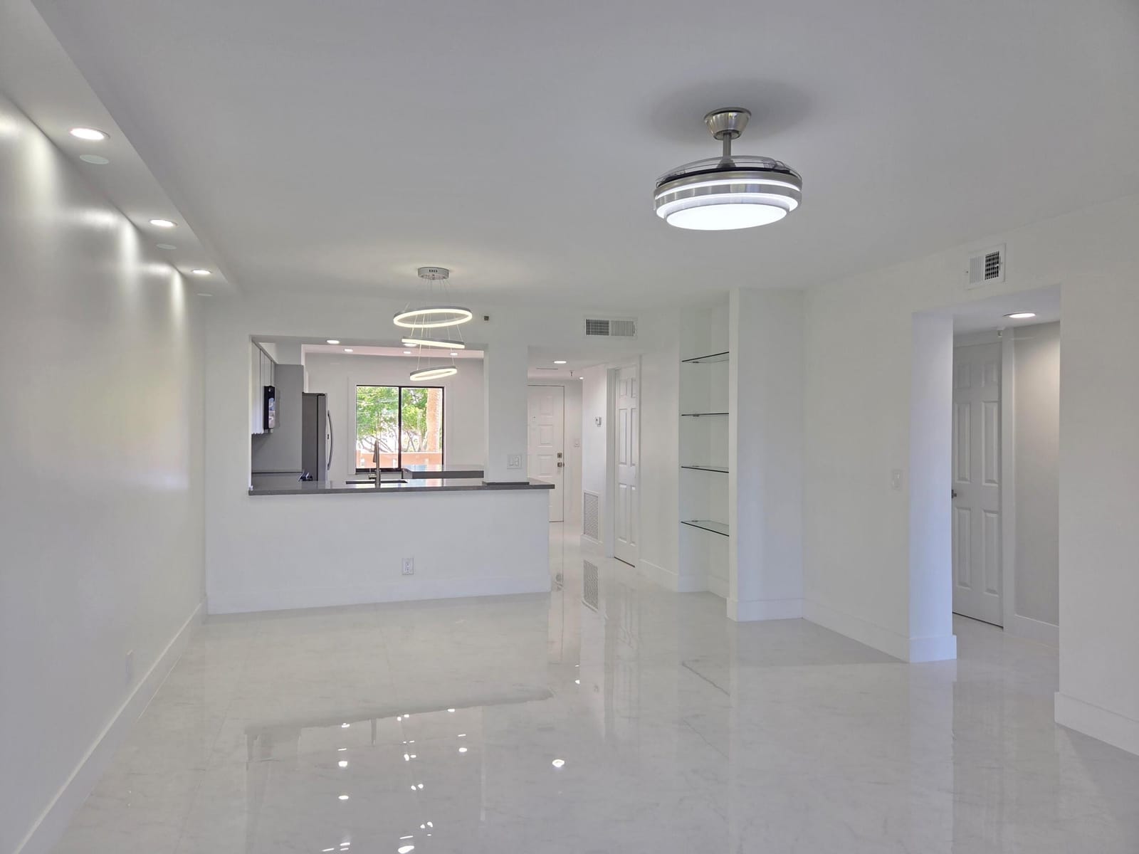 14460 Strathmore Lane 307, Delray Beach, FL 33446 photo 8