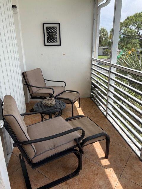 2562 Garden Drive N 305 — photo 11
