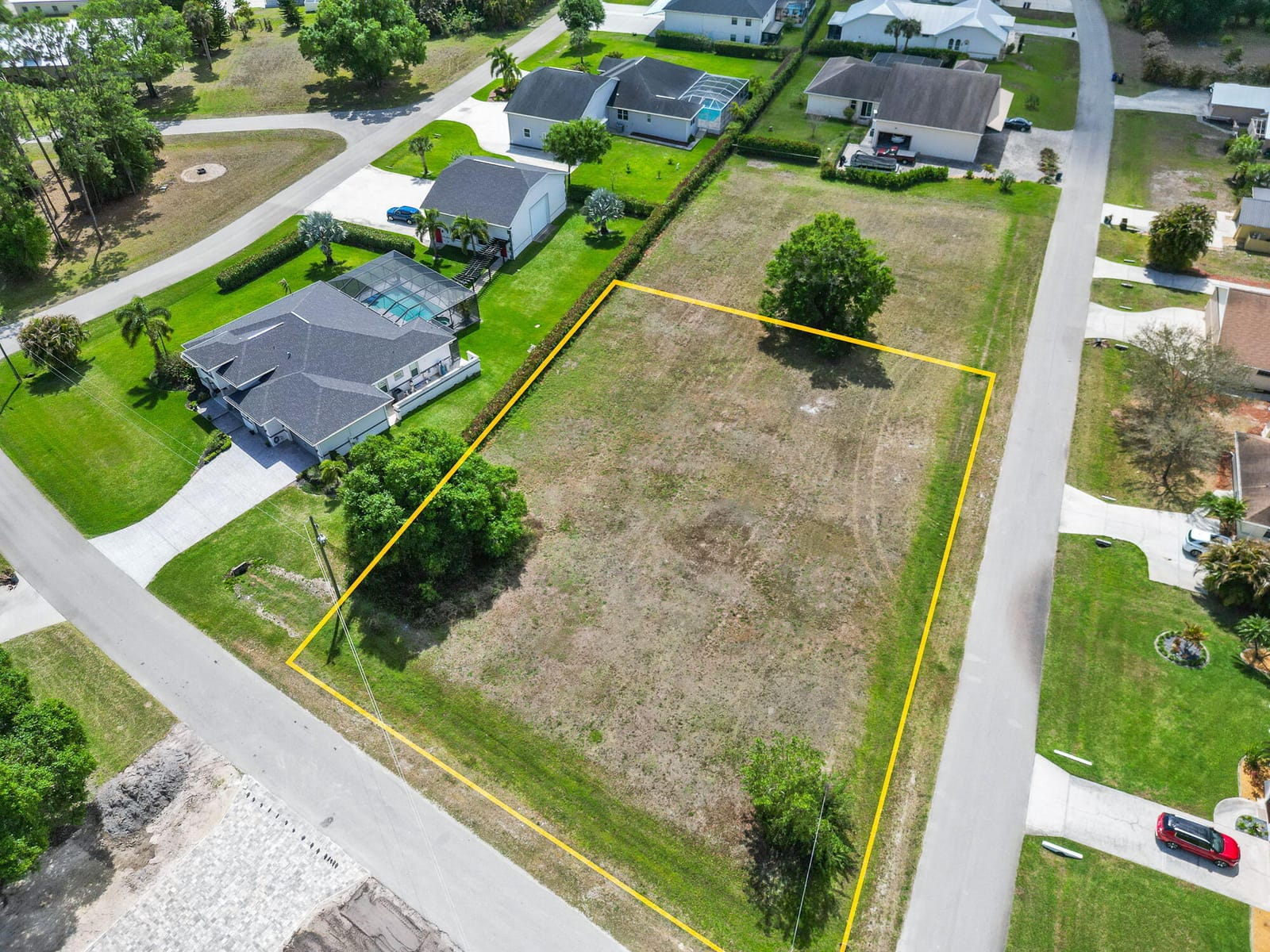 6871 Cherokee Avenue, Fort Myers, FL 33905 photo 2