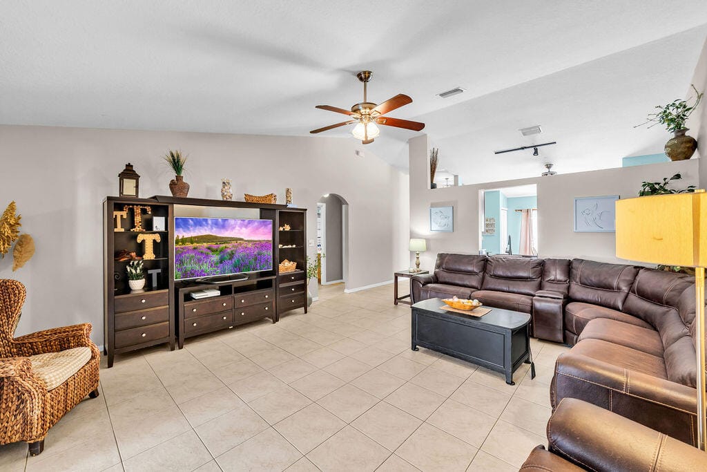 157 NE Jettie Terrace, Port St. Lucie, FL 34983 photo 14