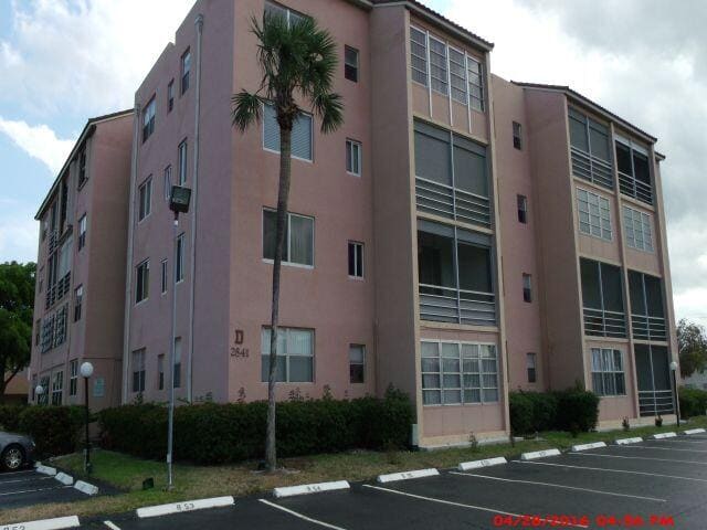 2841 Somerset Drive 205, Lauderdale Lakes, FL 33311