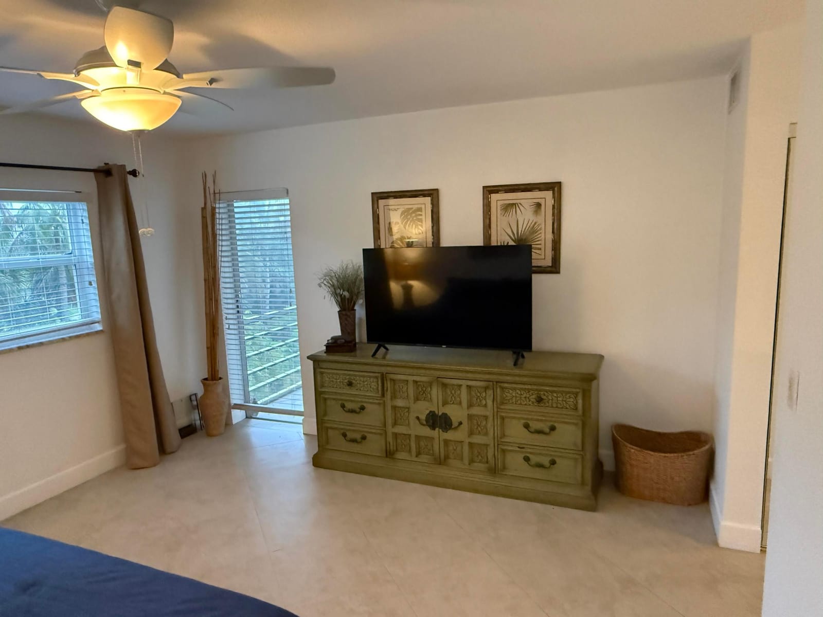 300 NE 14th Avenue 411, Hallandale Beach, FL 33009 photo 20