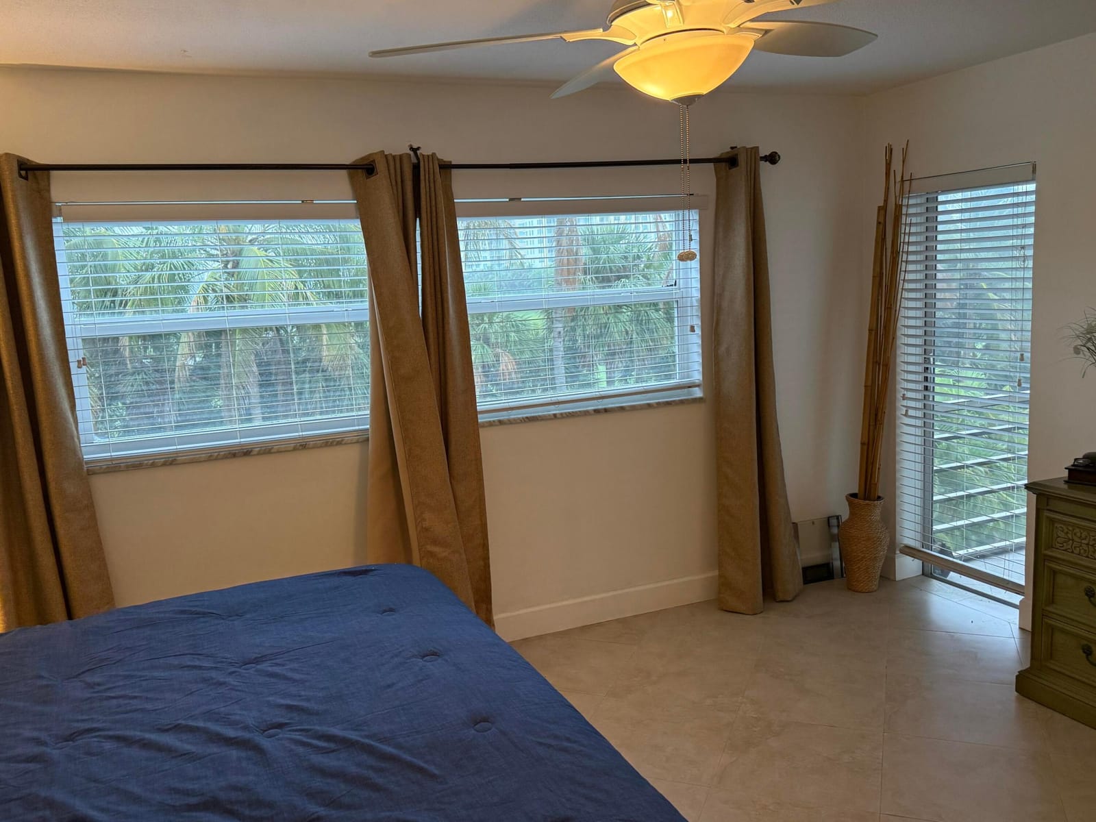 300 NE 14th Avenue 411, Hallandale Beach, FL 33009 photo 21