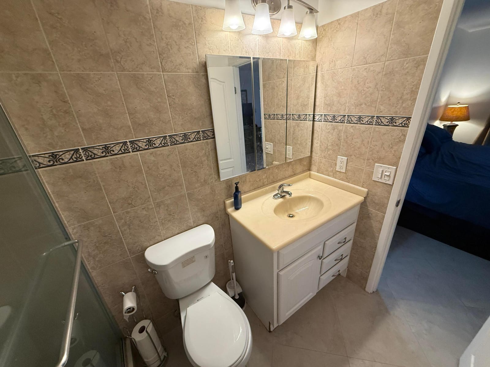 300 NE 14th Avenue 411, Hallandale Beach, FL 33009 photo 27