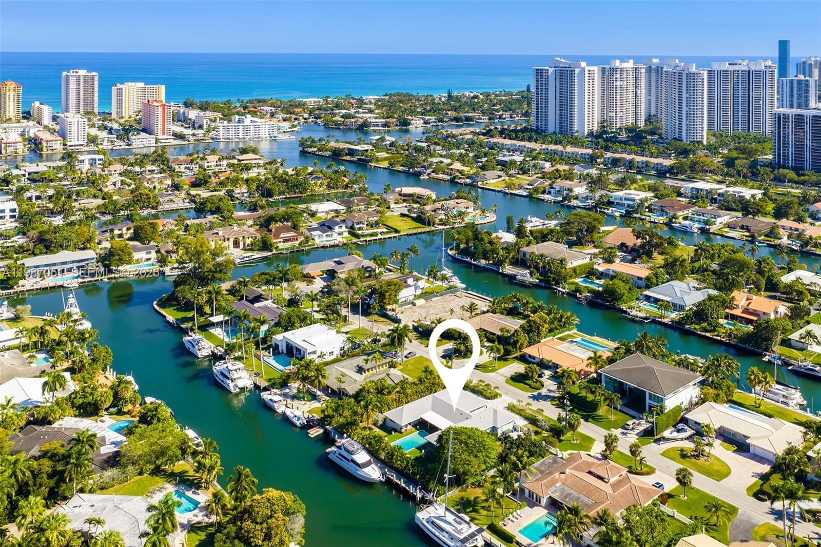 424 Alamanda Drive, Hallandale Beach, FL 33009 photo 3