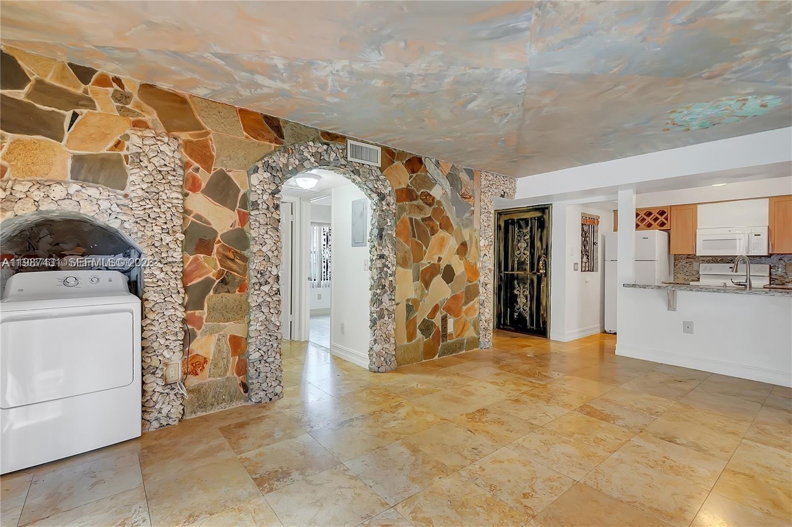 6580 W 27th Court 58-12 — photo 11