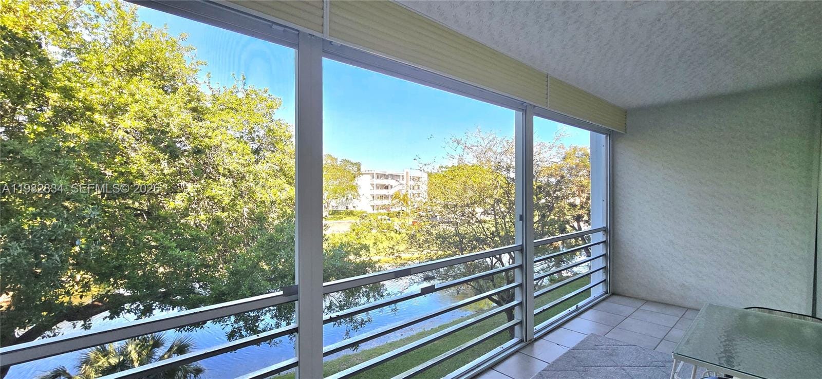 3037 Newport H 3037 — photo 12