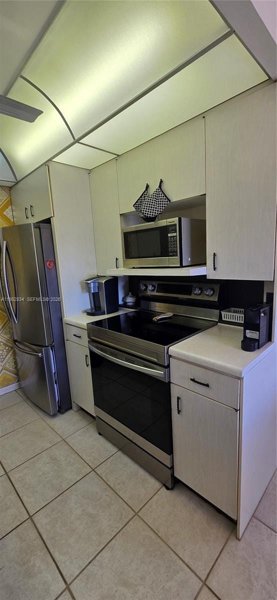 3037 Newport H 3037 — photo 7