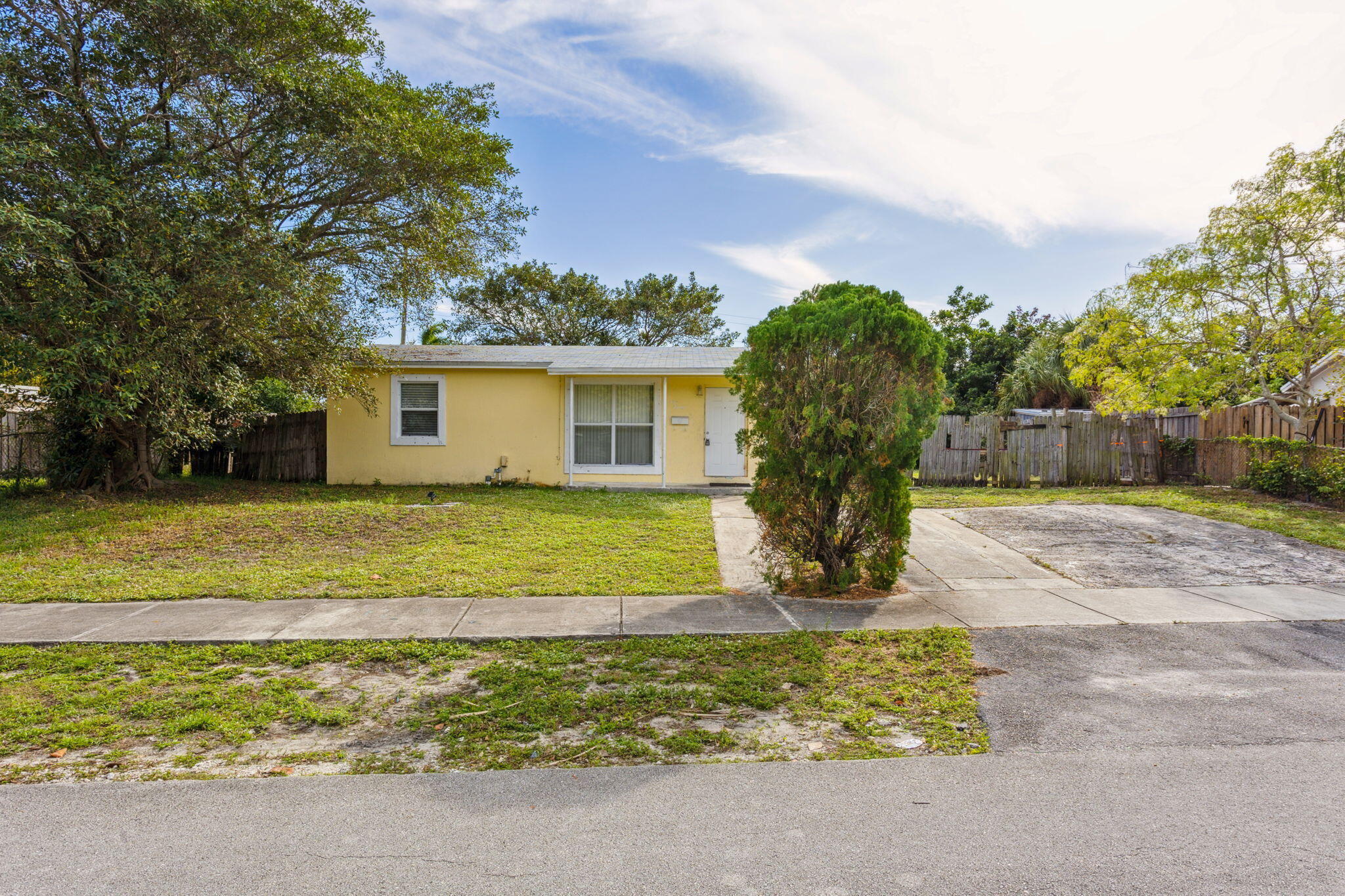 520 NE 45th Street, Deerfield Beach, FL 33064, Deerfield Beach
