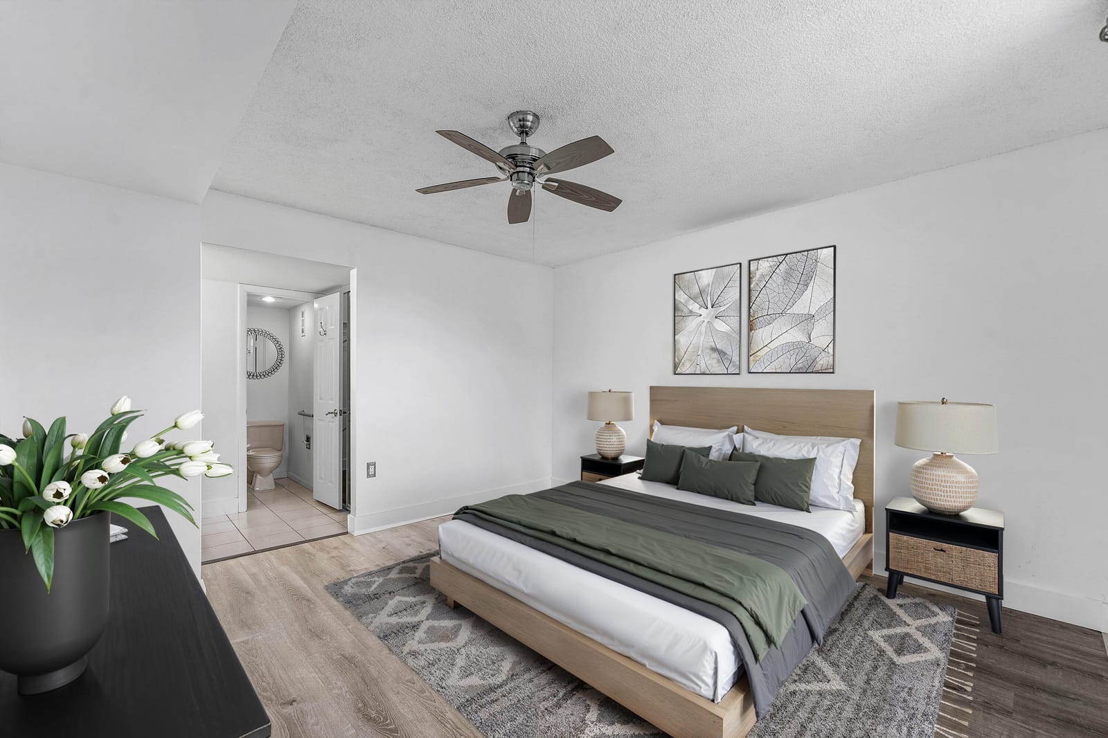 1721 Whitehall Drive 201 — photo 6
