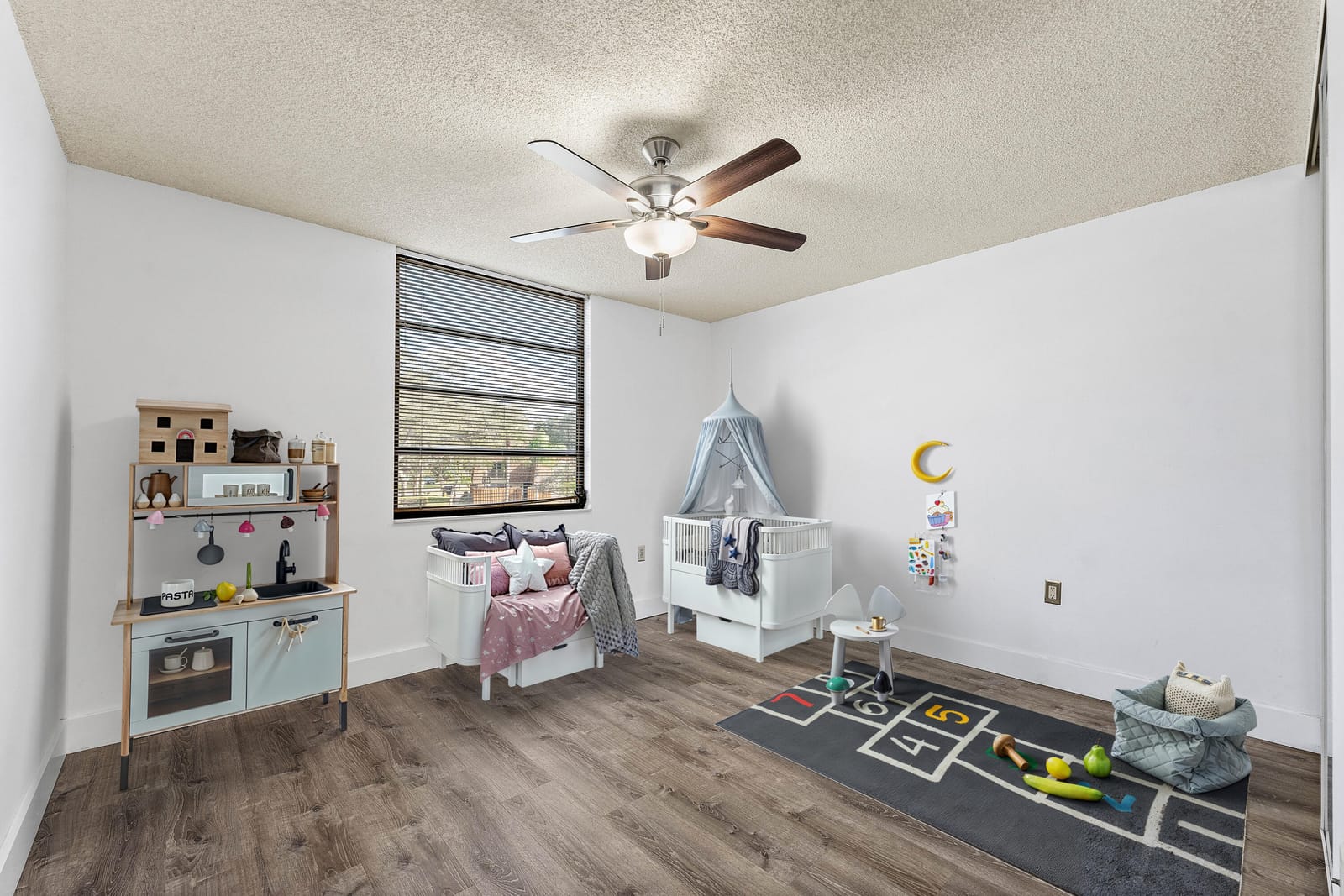 1721 Whitehall Drive 201 — photo 8