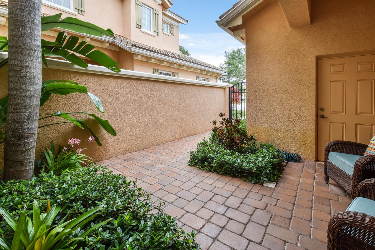 4679 Cadiz Circle — photo 5