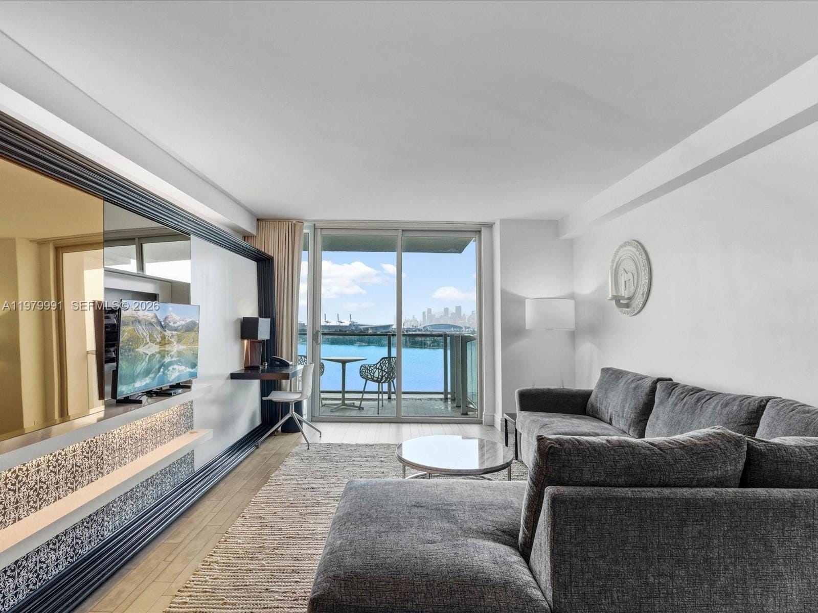 1100 W Ave 1414 1414, Miami Beach, FL 33139