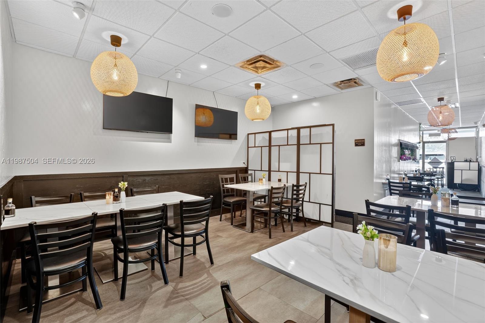 Restaurant For Sale In The Heart Of Kendall, Miami, FL 33186, Miami