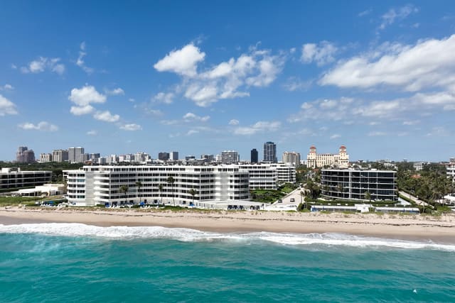 100 Sunrise Avenue 223, sold in Sun And Surf One Hundred And Thirty Condos, Palm Beach, FL
