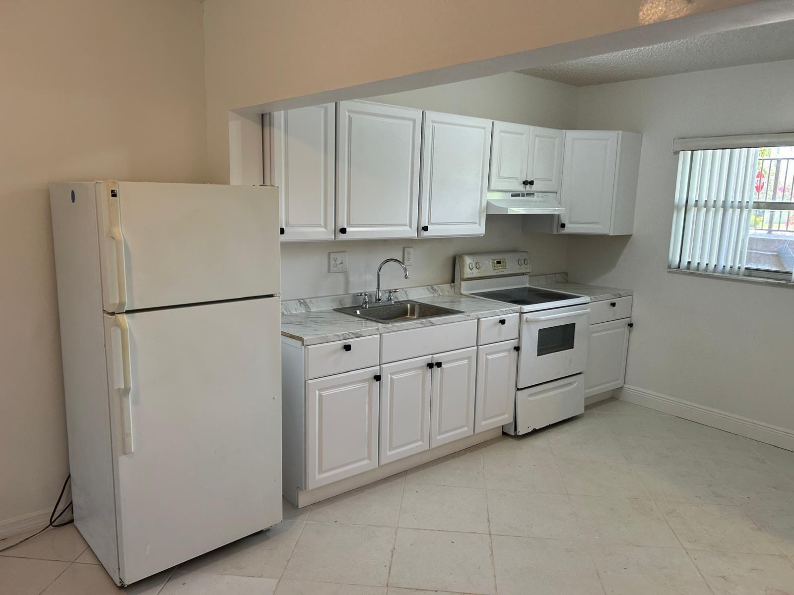 3900 NW 76th Avenue 107 — photo 4