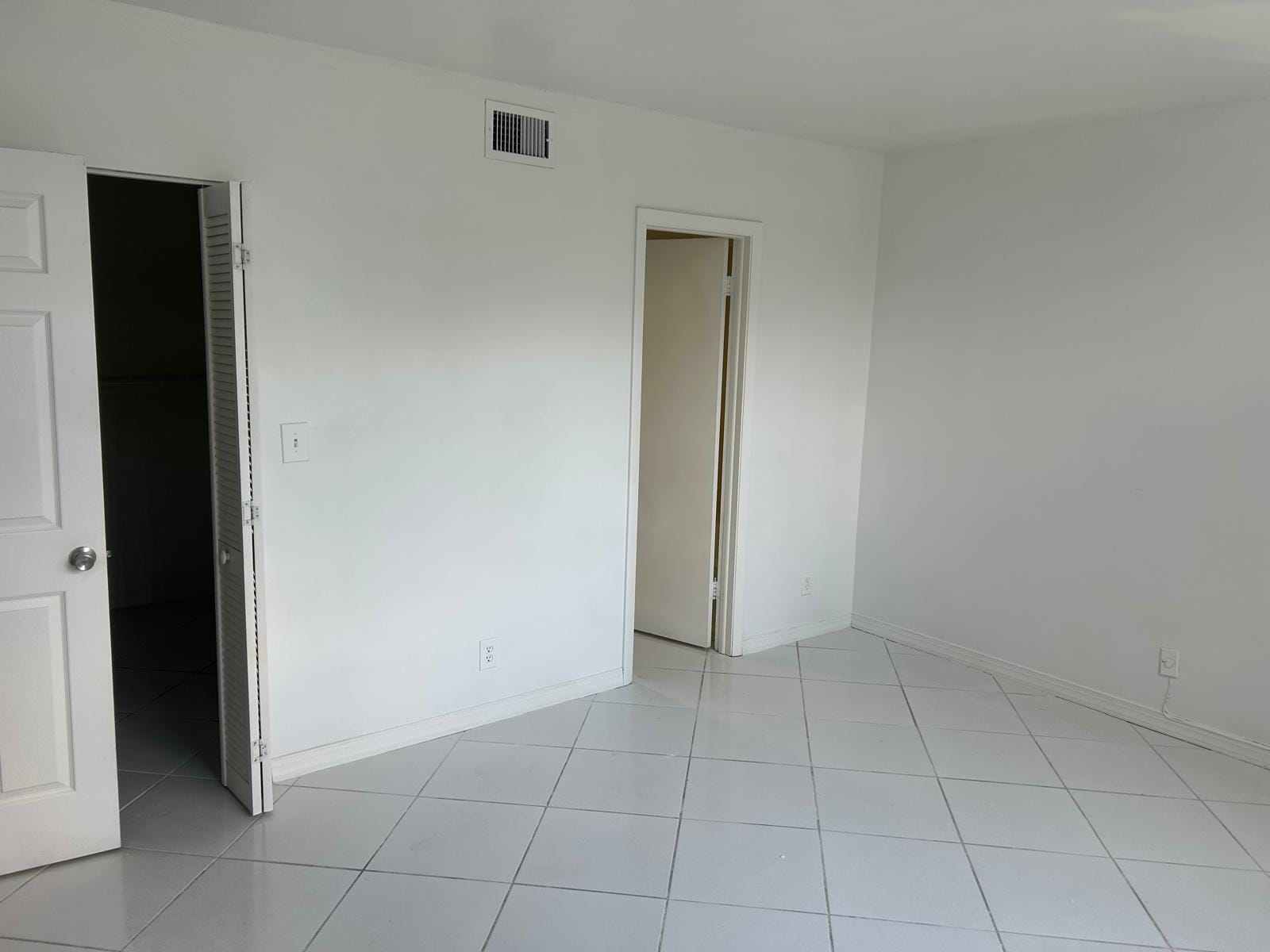 3900 NW 76th Avenue 107 — photo 10