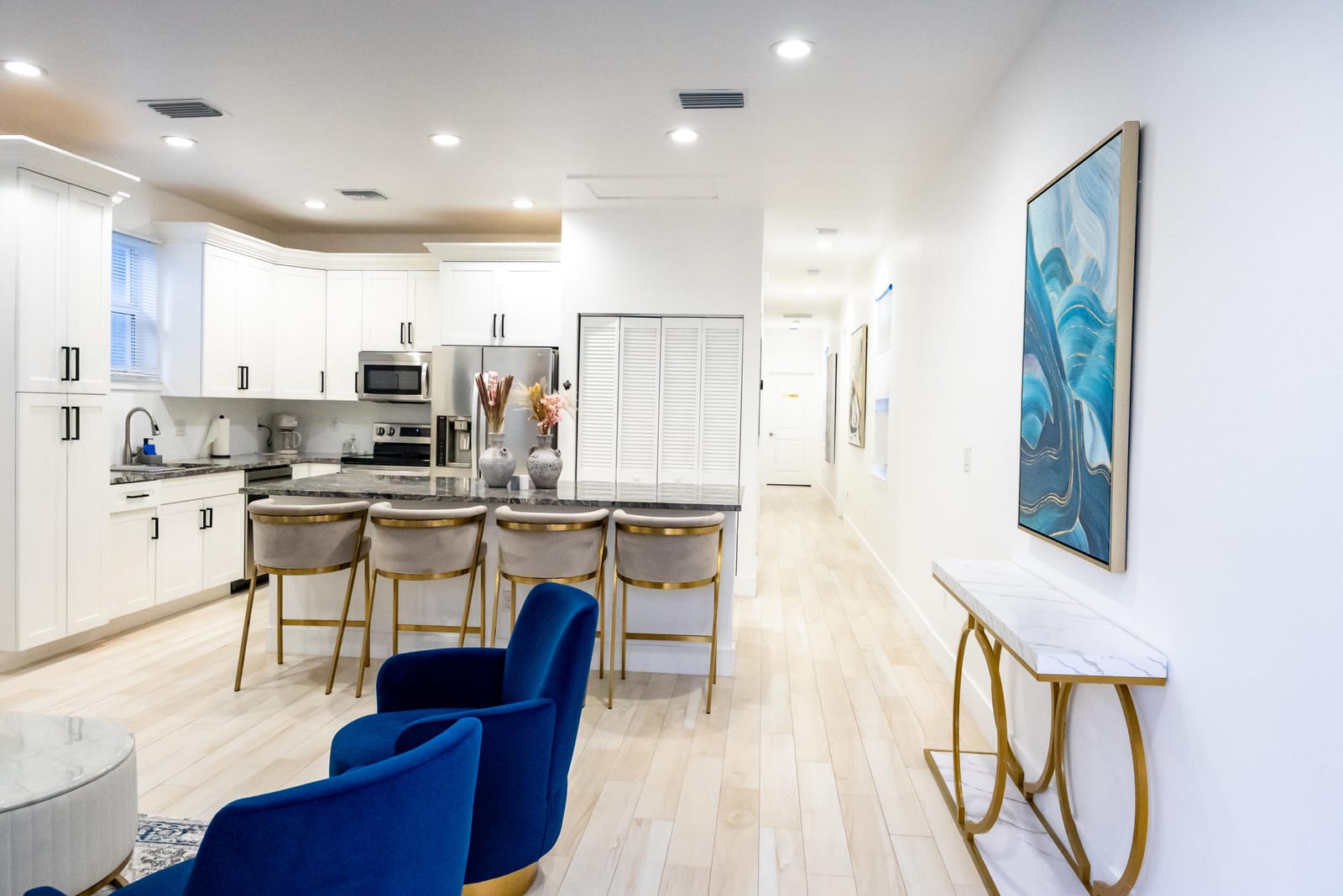 214 N C Street — photo 3