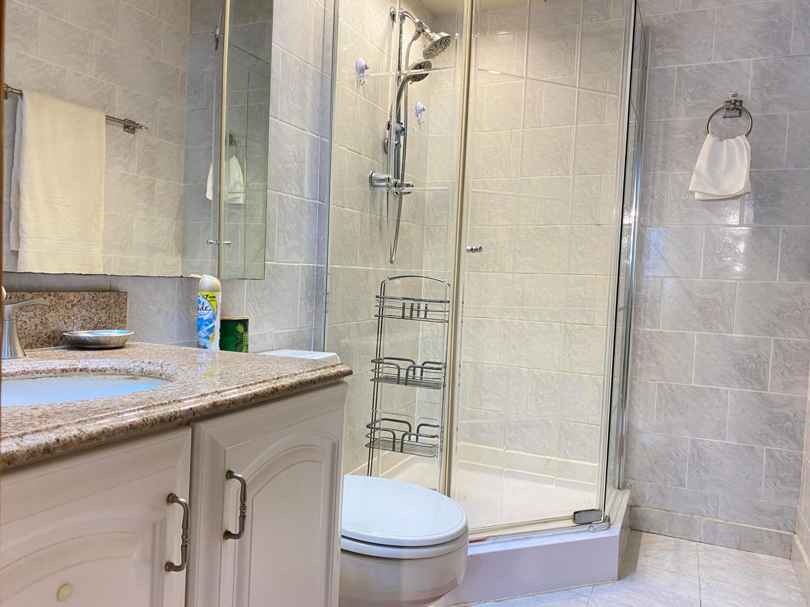 400 Kings Point Drive 1423 — photo 12