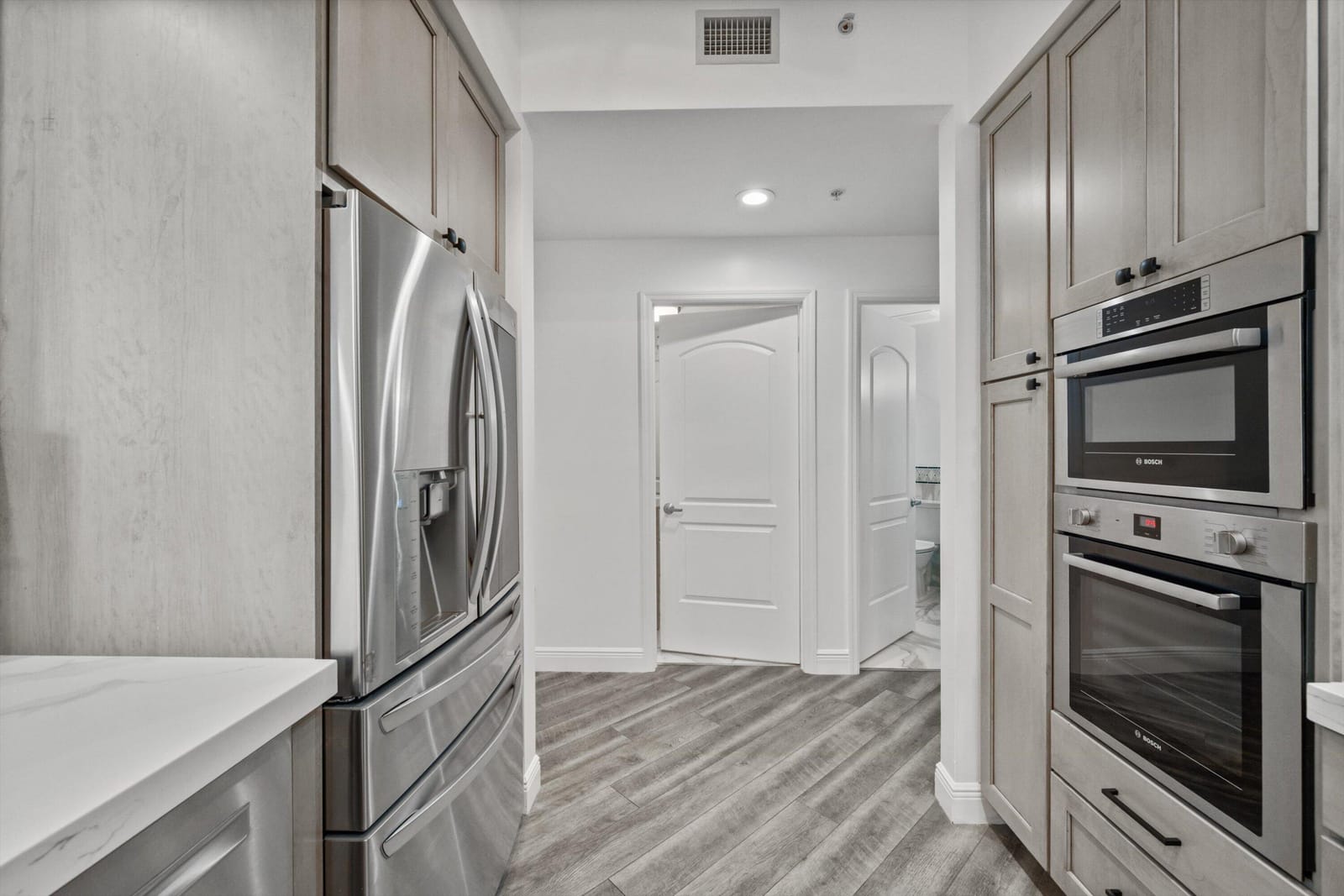 801 S Olive Avenue 615 — photo 7