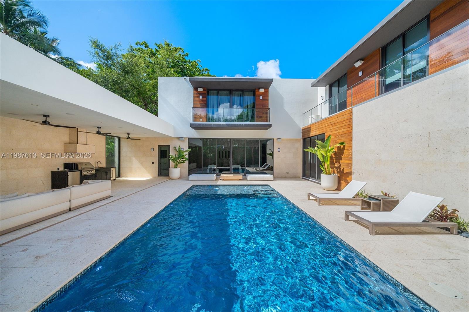 4041 S Le Jeune Road, Miami, FL 33146, Miami