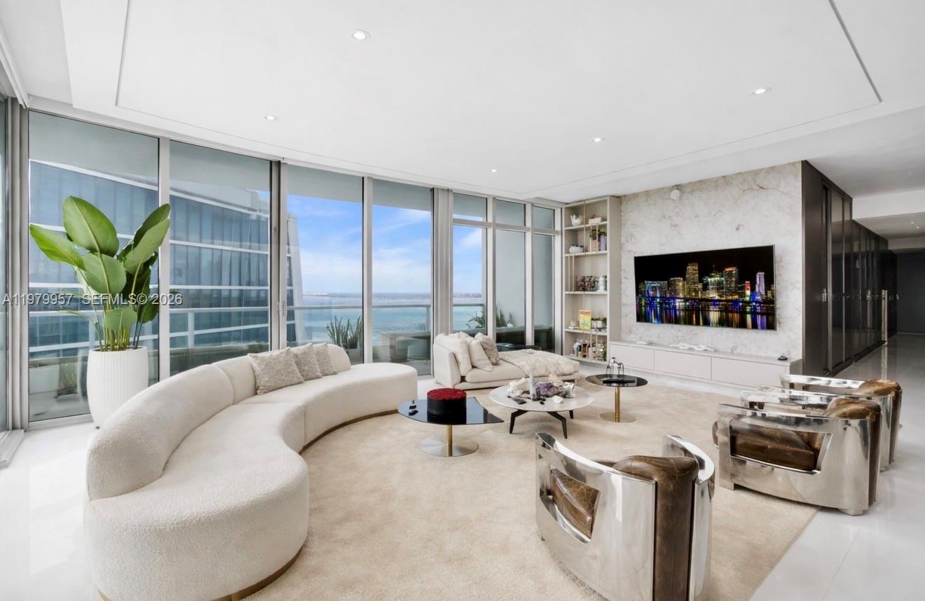 900 Biscayne Boulevard PH6109, Miami, FL 33132, Miami