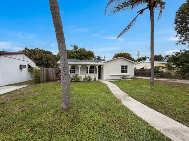417 NW 2nd Street, sold in Boynton Hills, Boynton Beach, FL