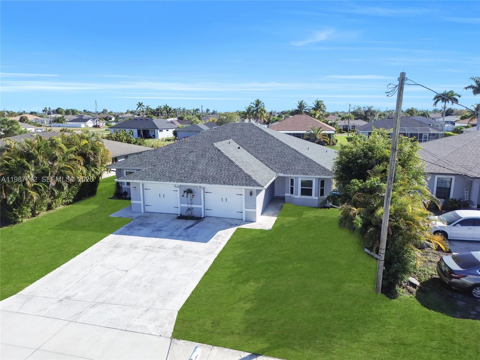 2032 NE 6th Street, FL 33909