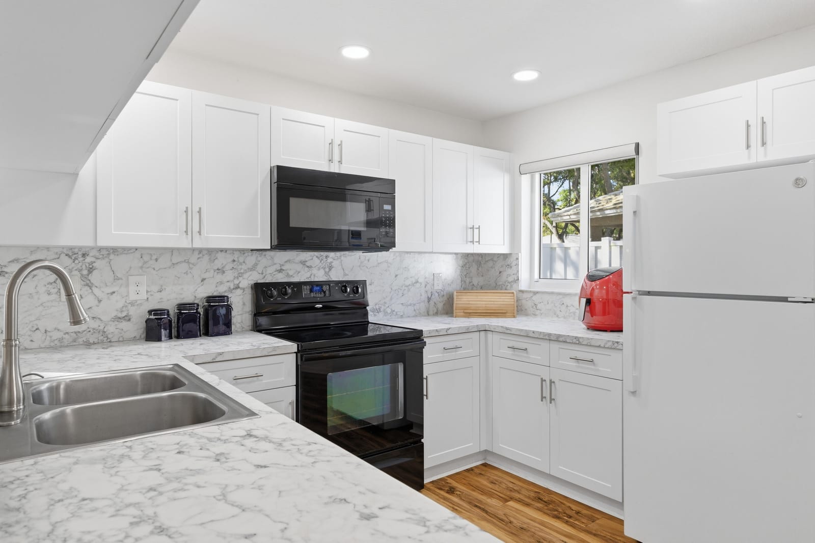 9829 NW 2nd Court, Plantation, FL 33324 photo 13