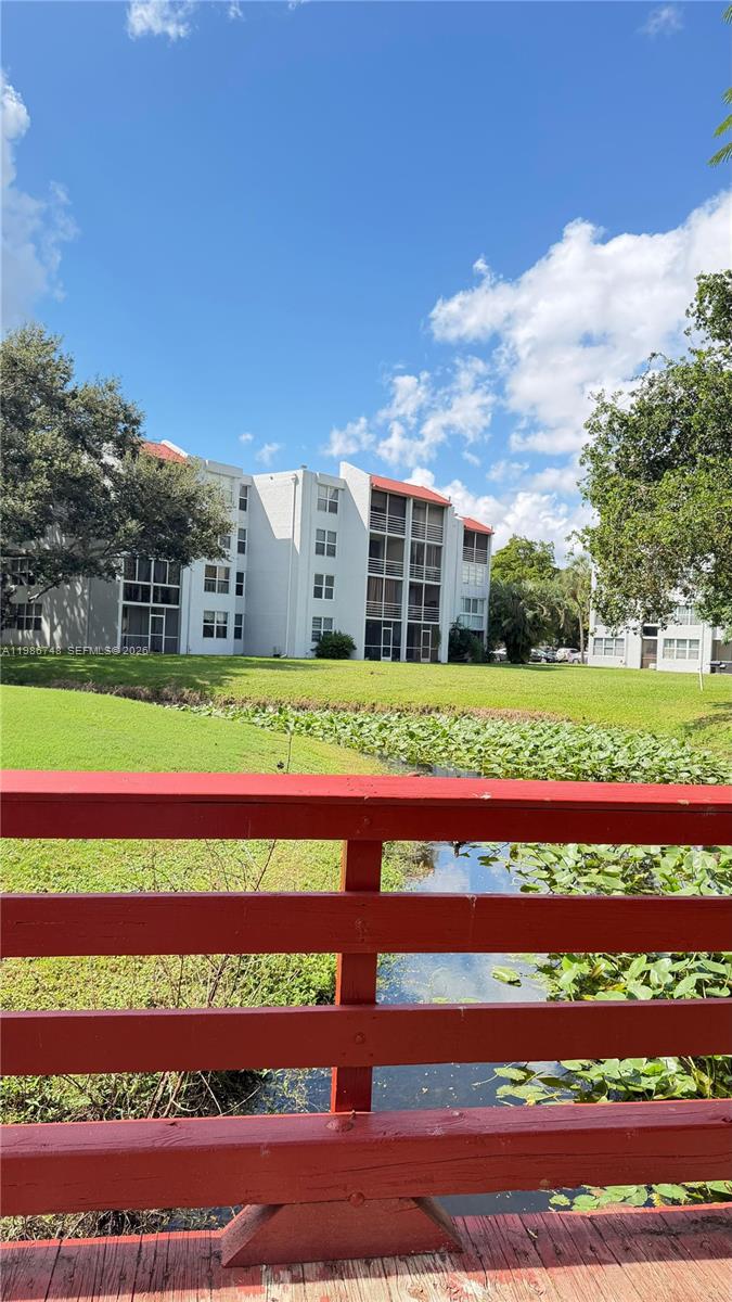 9461 Evergreen Place 305, Davie, FL 33324, Davie