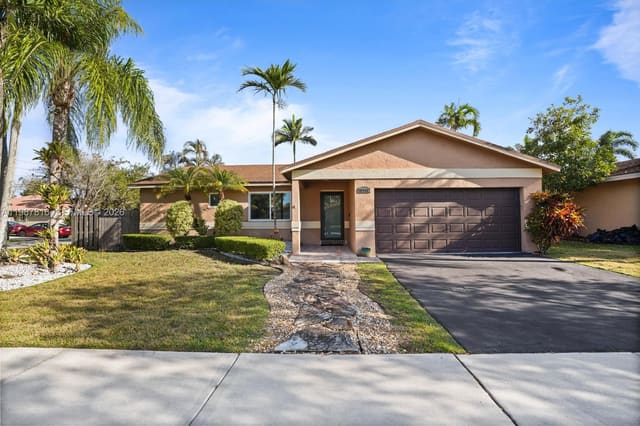 16941 Royal Poinciana Drive, Weston, FL 33326