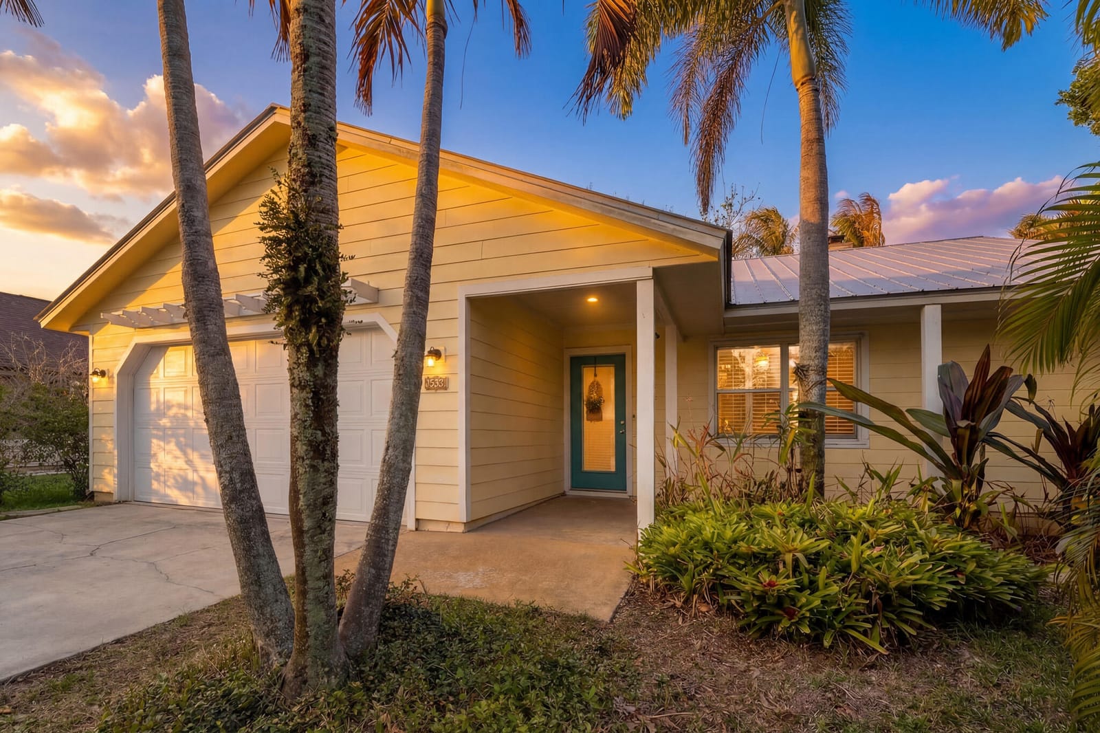 2280 SE Longhorn Avenue, Port St. Lucie, FL 34952
