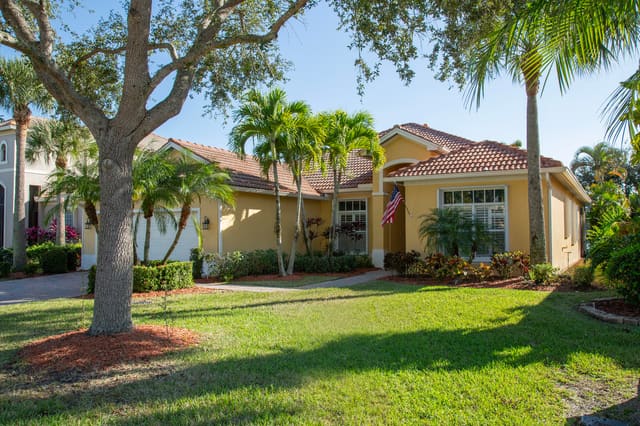 385 NW Sheffield Circle, sold in St James Golf Club Pod E Phase Ii, Port St Lucie, FL