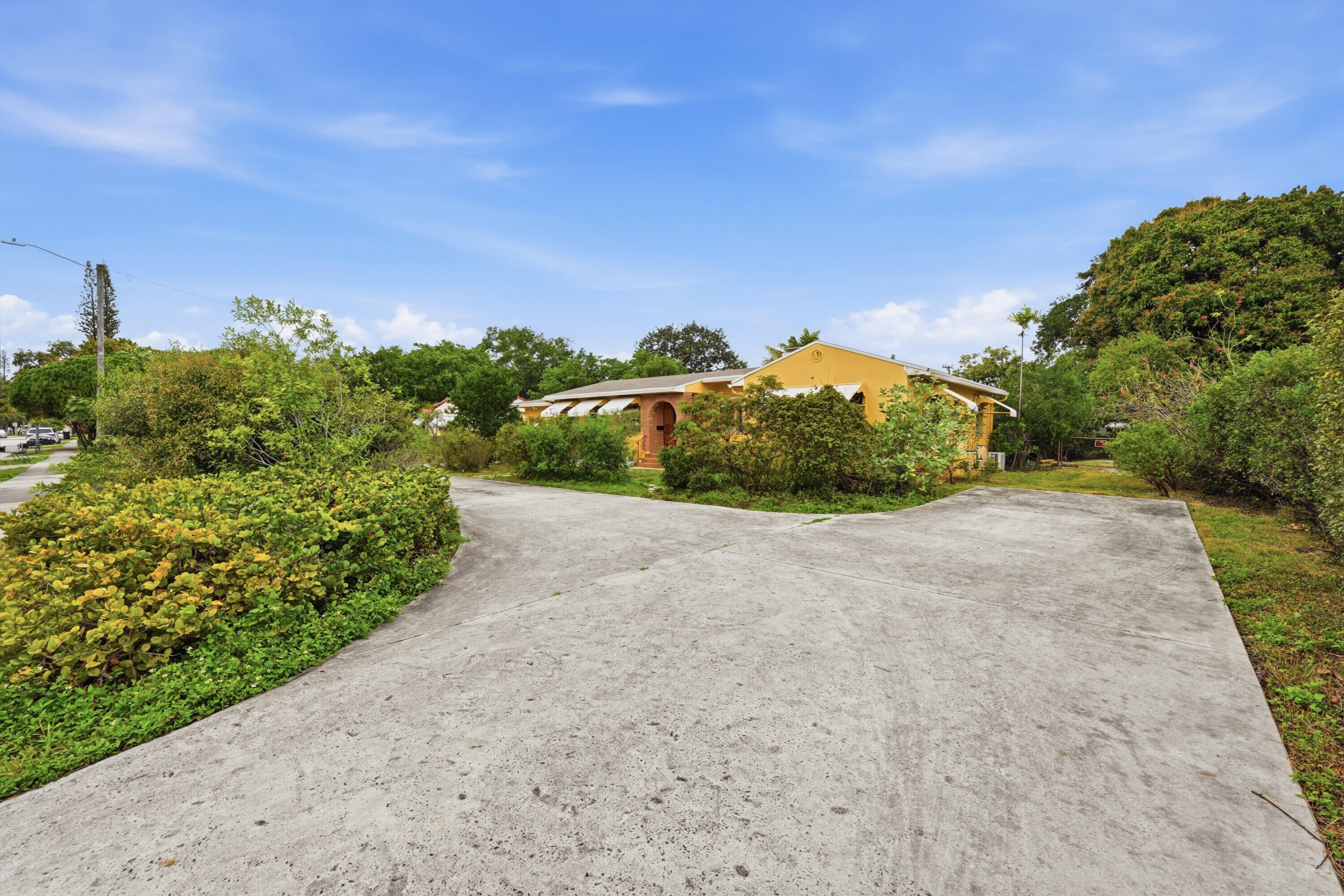 2703 Fillmore Street, Hollywood, FL 33020, Hollywood