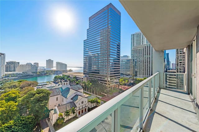 500 Brickell Avenue 1402, sold in 500 Brickell East Condo, Miami, FL