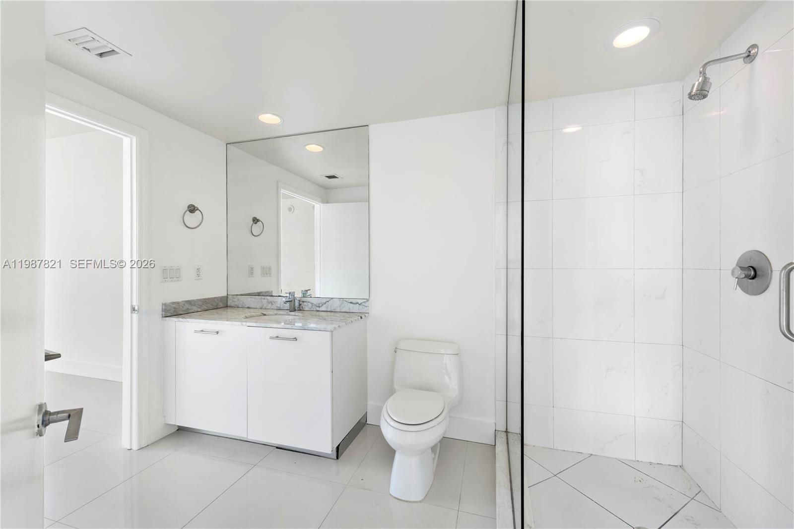 500 Brickell Avenue 1402, Miami, FL 33131 photo 16