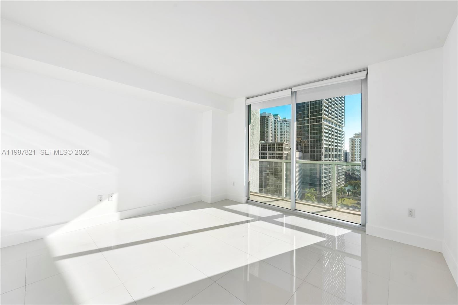 500 Brickell Avenue 1402, Miami, FL 33131 photo 19