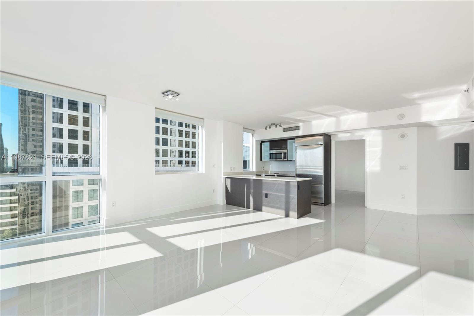 500 Brickell Avenue 1402, Miami, FL 33131 photo 6