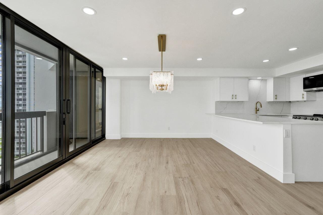 108 Lakeshore Drive 1041 — photo 2