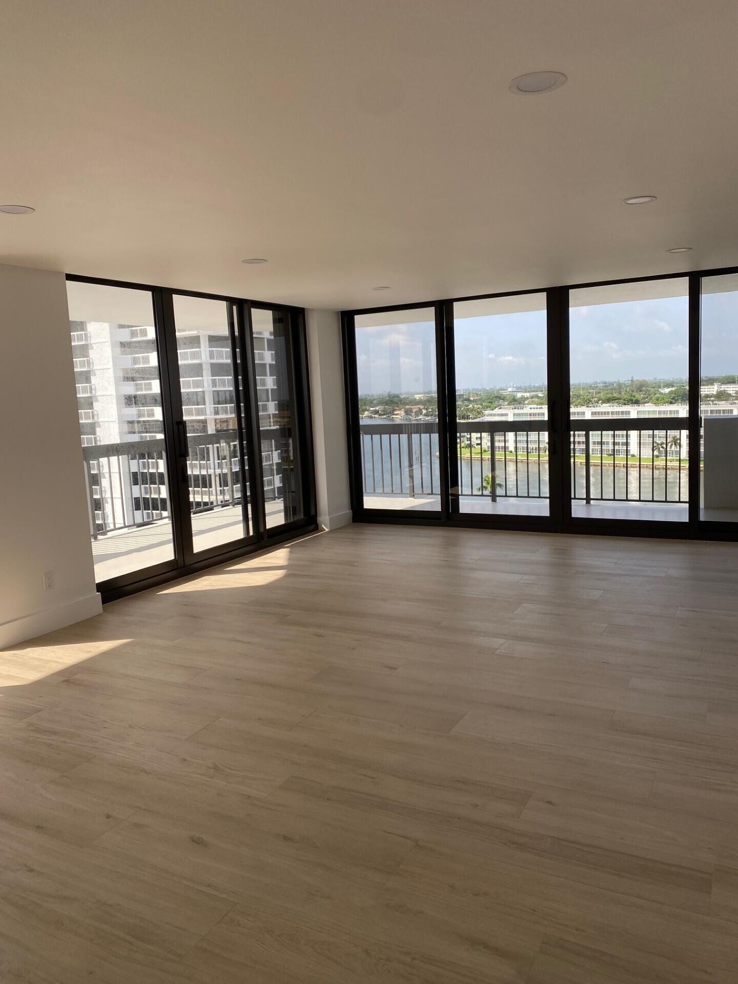 108 Lakeshore Drive 1041 — photo 5