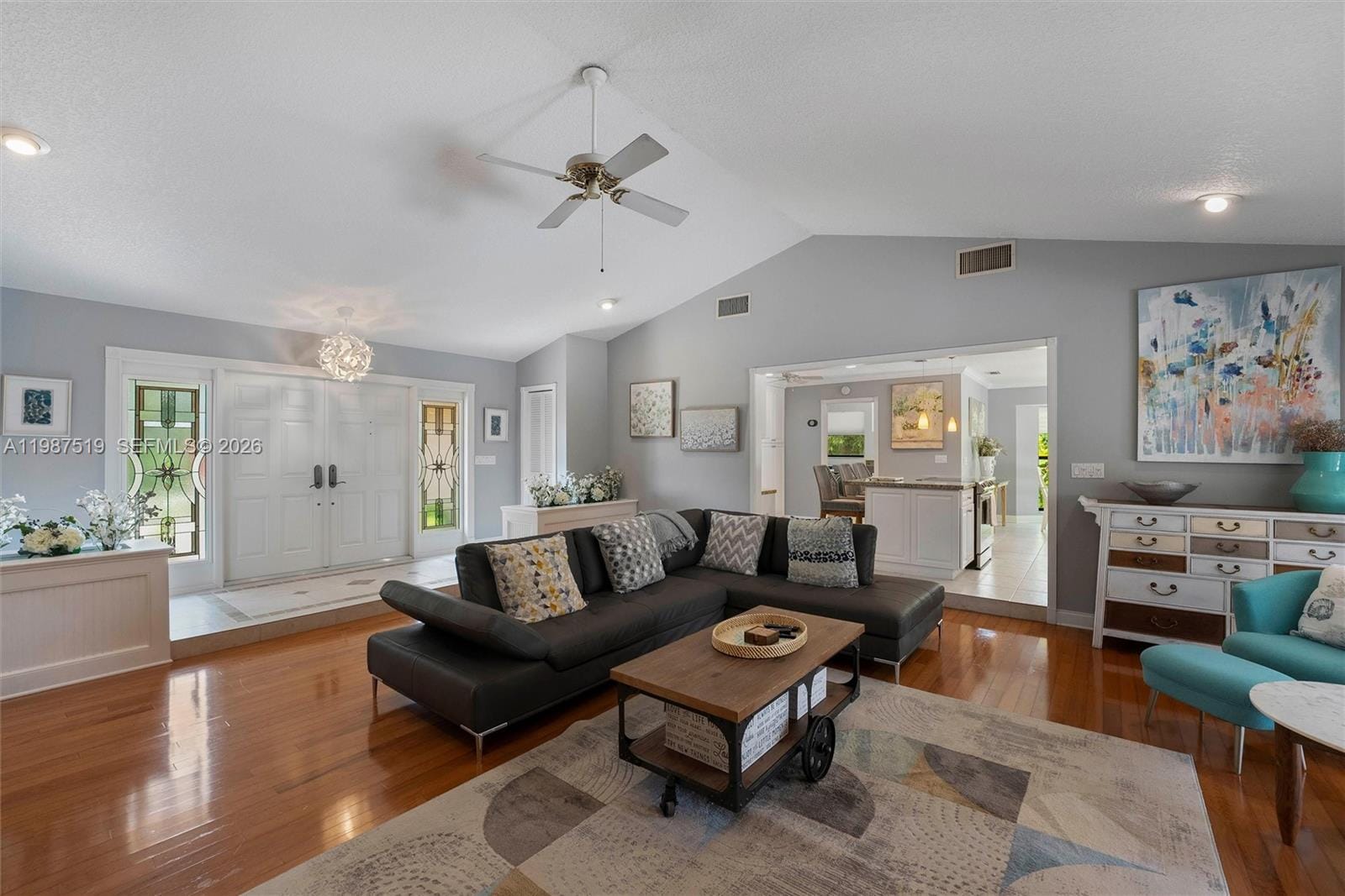 196 Scarborough Terrace — photo 8