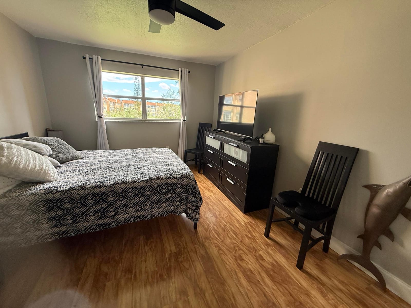 2741 N Pine Island Road 208 — photo 11