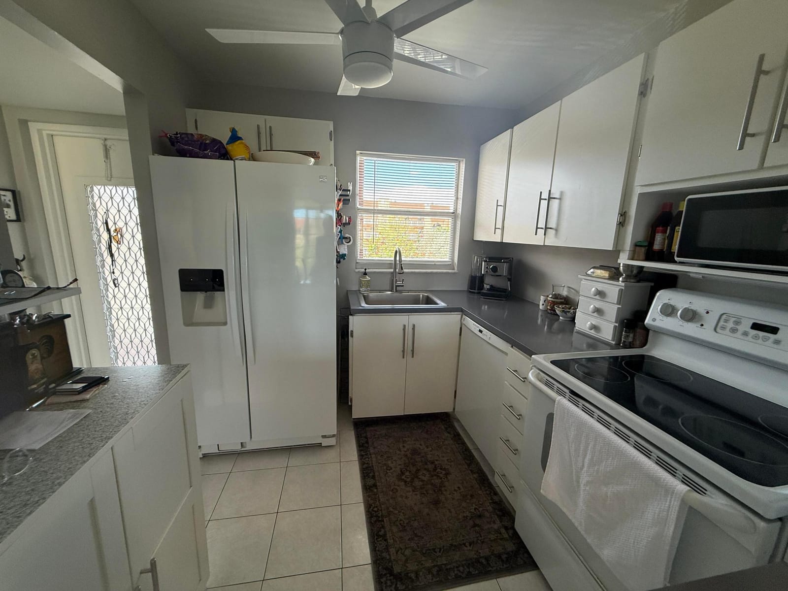 2741 N Pine Island Road 208 — photo 8