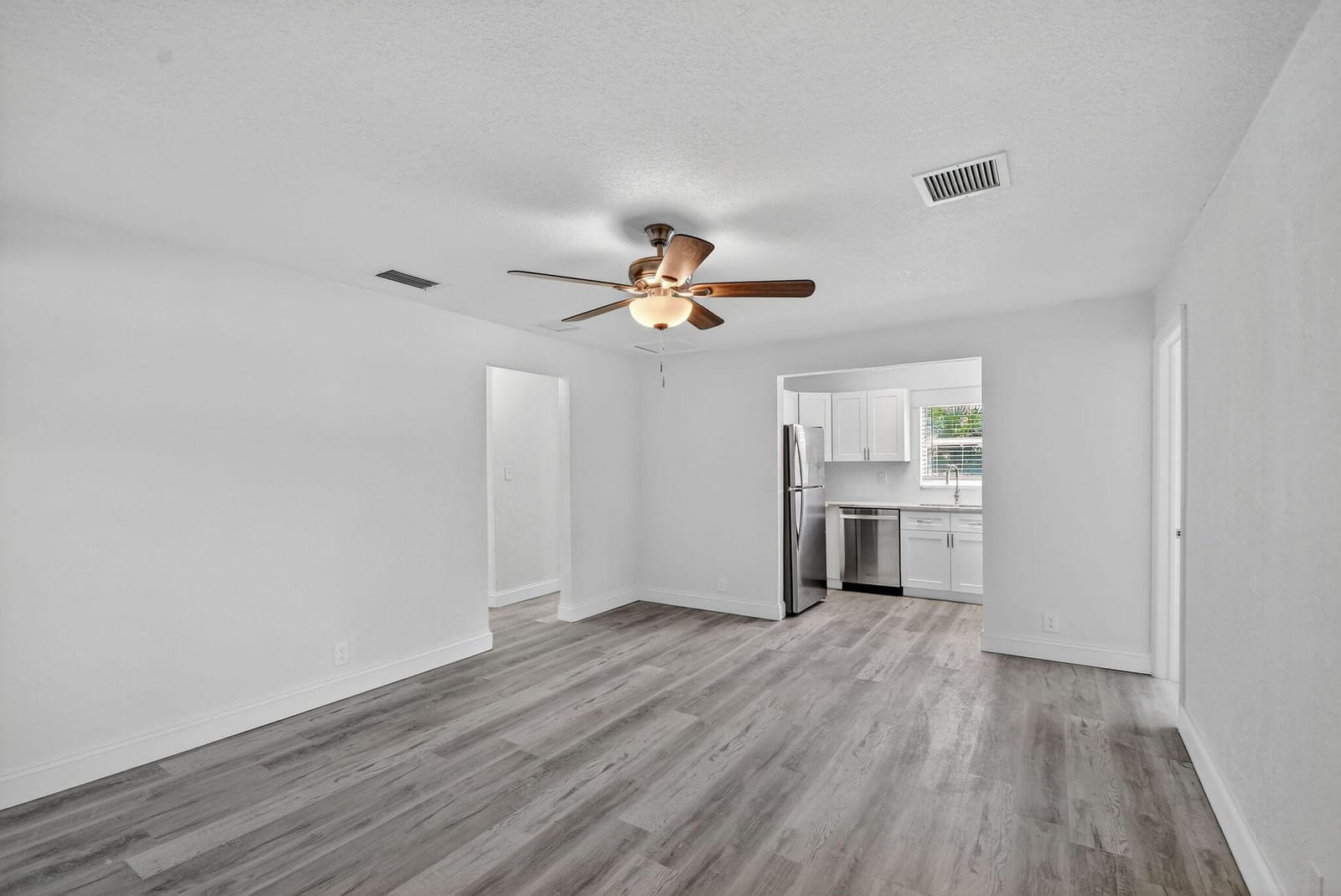 1373 W 30th Street, Riviera Beach, FL 33404 photo 9