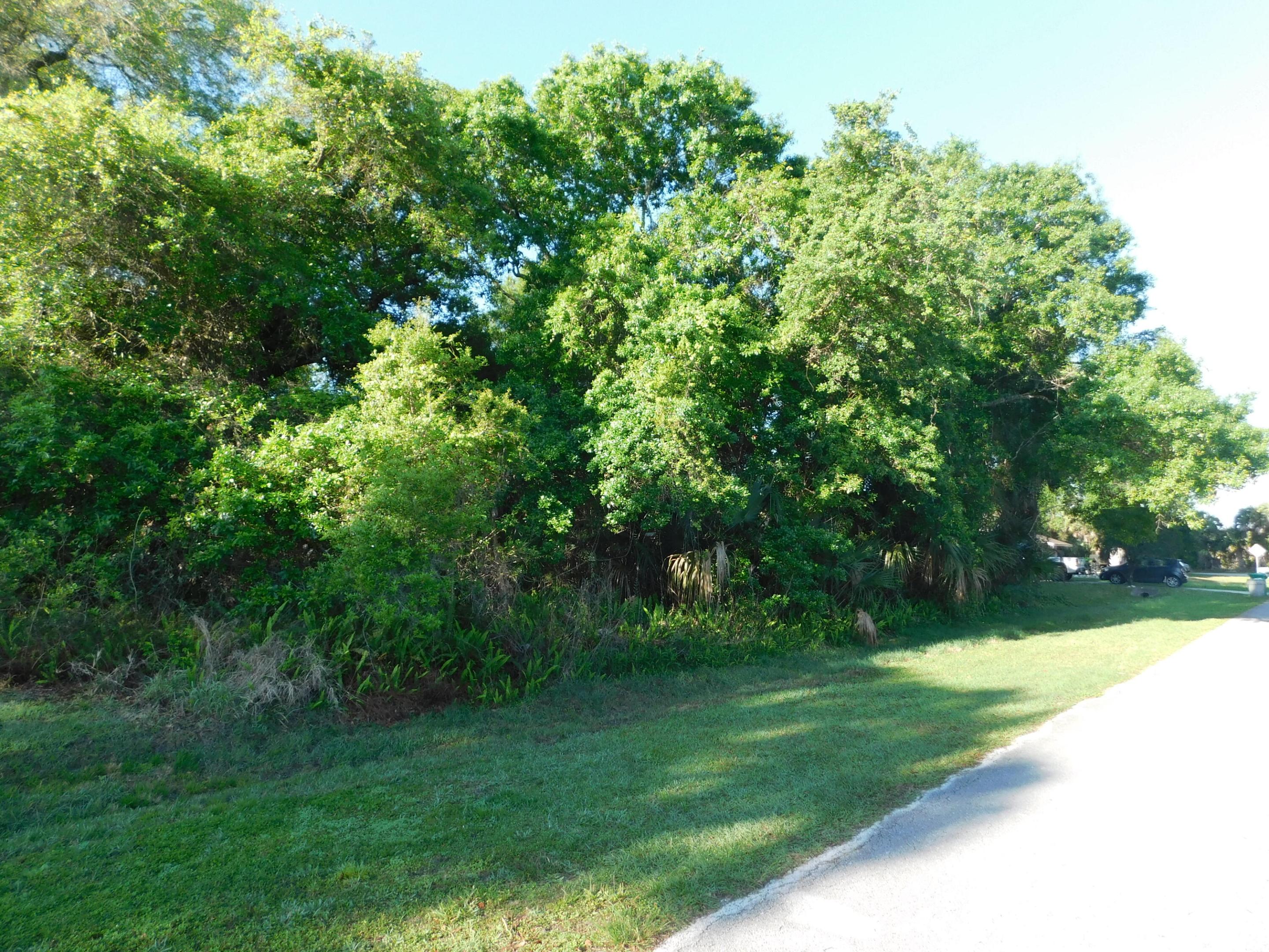 8401 Kenwood Road, Fort Pierce, FL 34951, Fort Pierce
