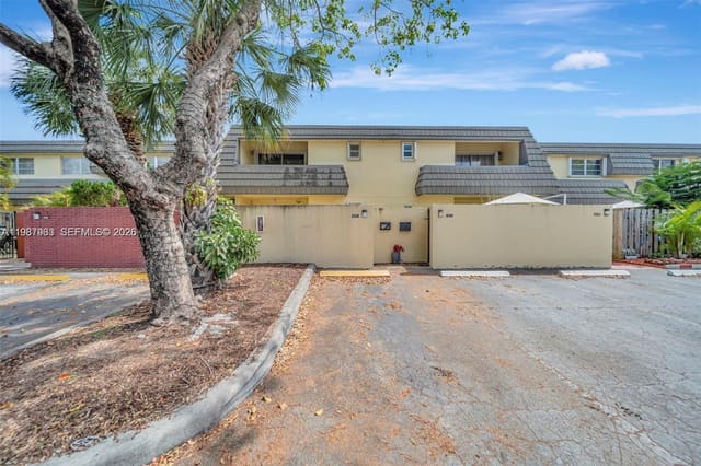8769 SW 137th Avenue 8769, sold in Kendale Lakes Townhouse C, Miami, FL