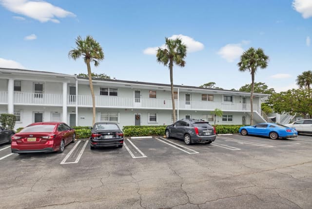 2340 SW 22nd Avenue 312, Delray Beach, FL 33445