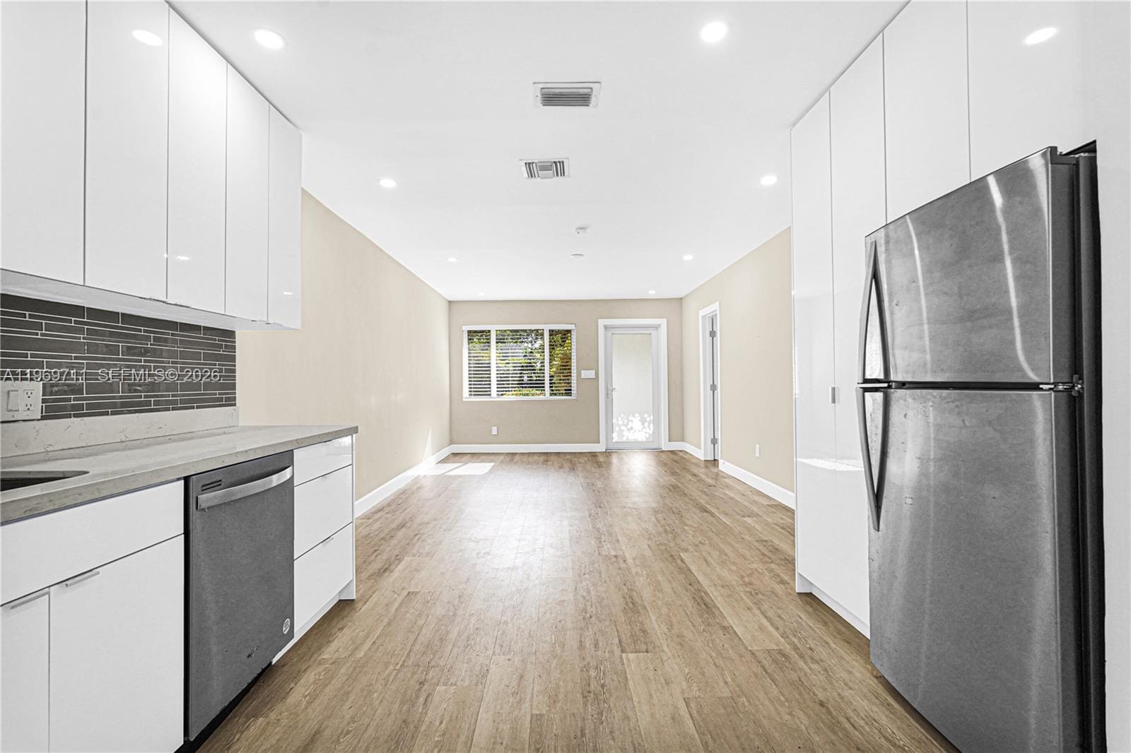 11919 NE 8th Avenue — photo 9
