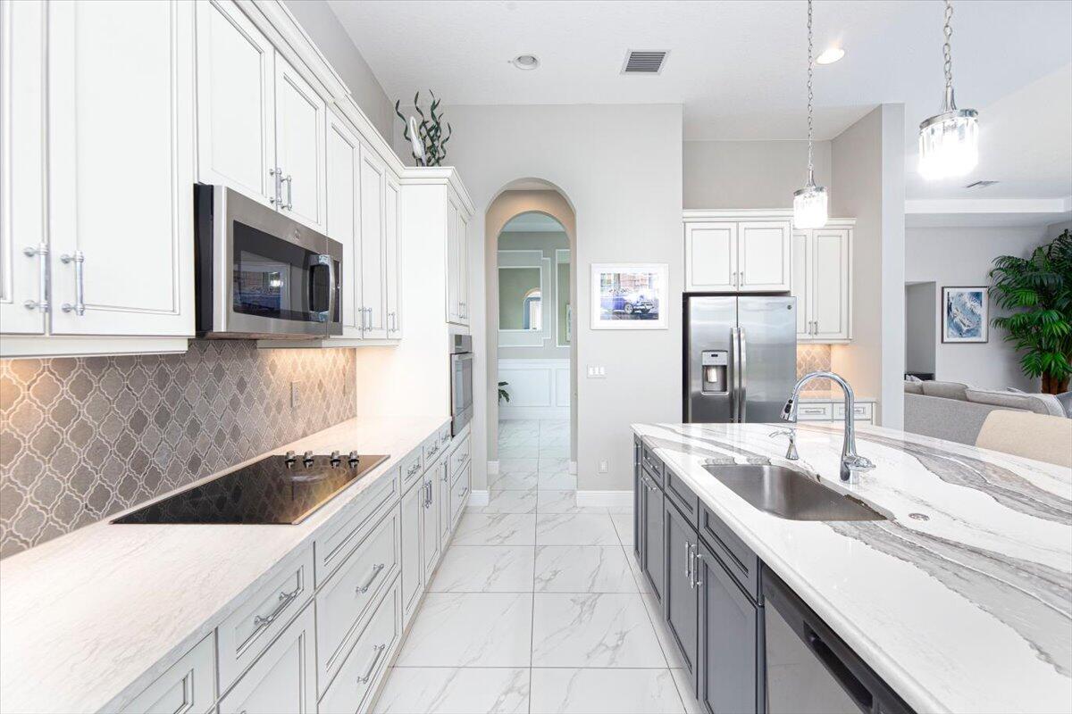 9116 SW Pepoli Way — photo 8