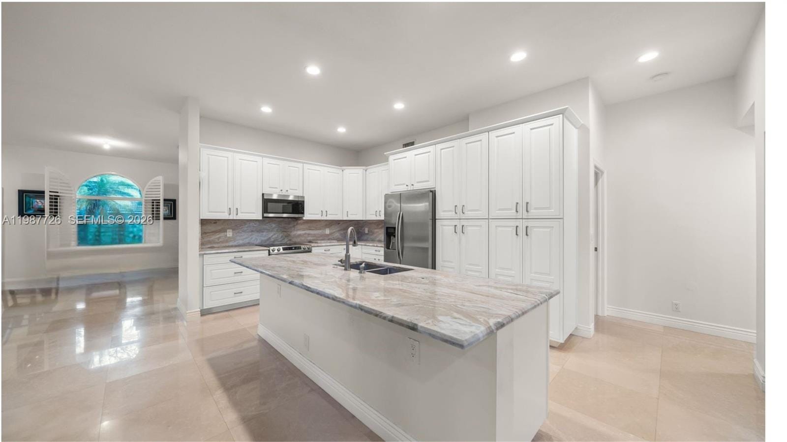 3744 Oak Ridge Circle, Weston, FL 33331 photo 2